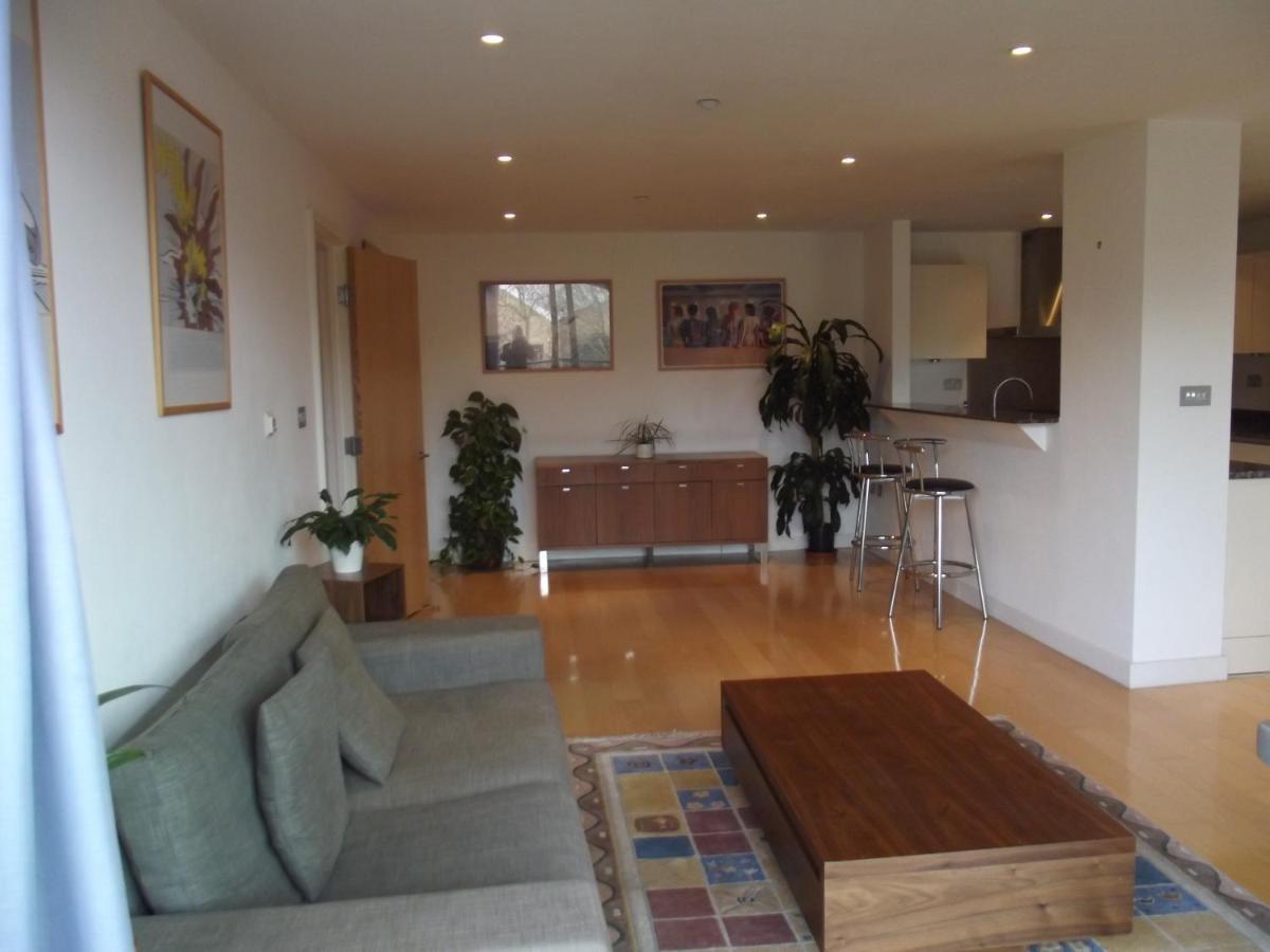 Oxford Apartment: Jericho 2BR with Parking near Transport Exterior photo