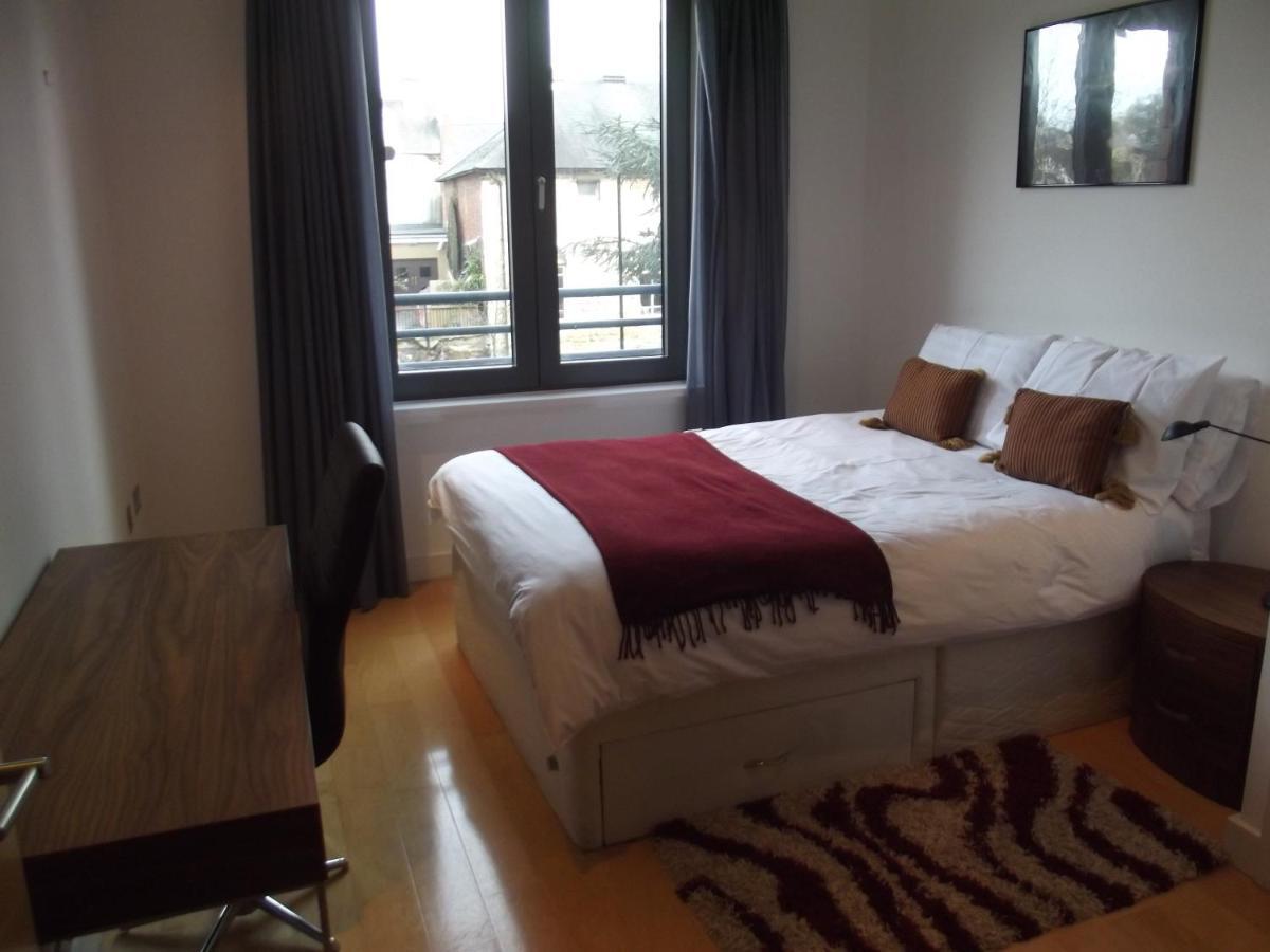 Oxford Apartment: Jericho 2BR with Parking near Transport Exterior photo