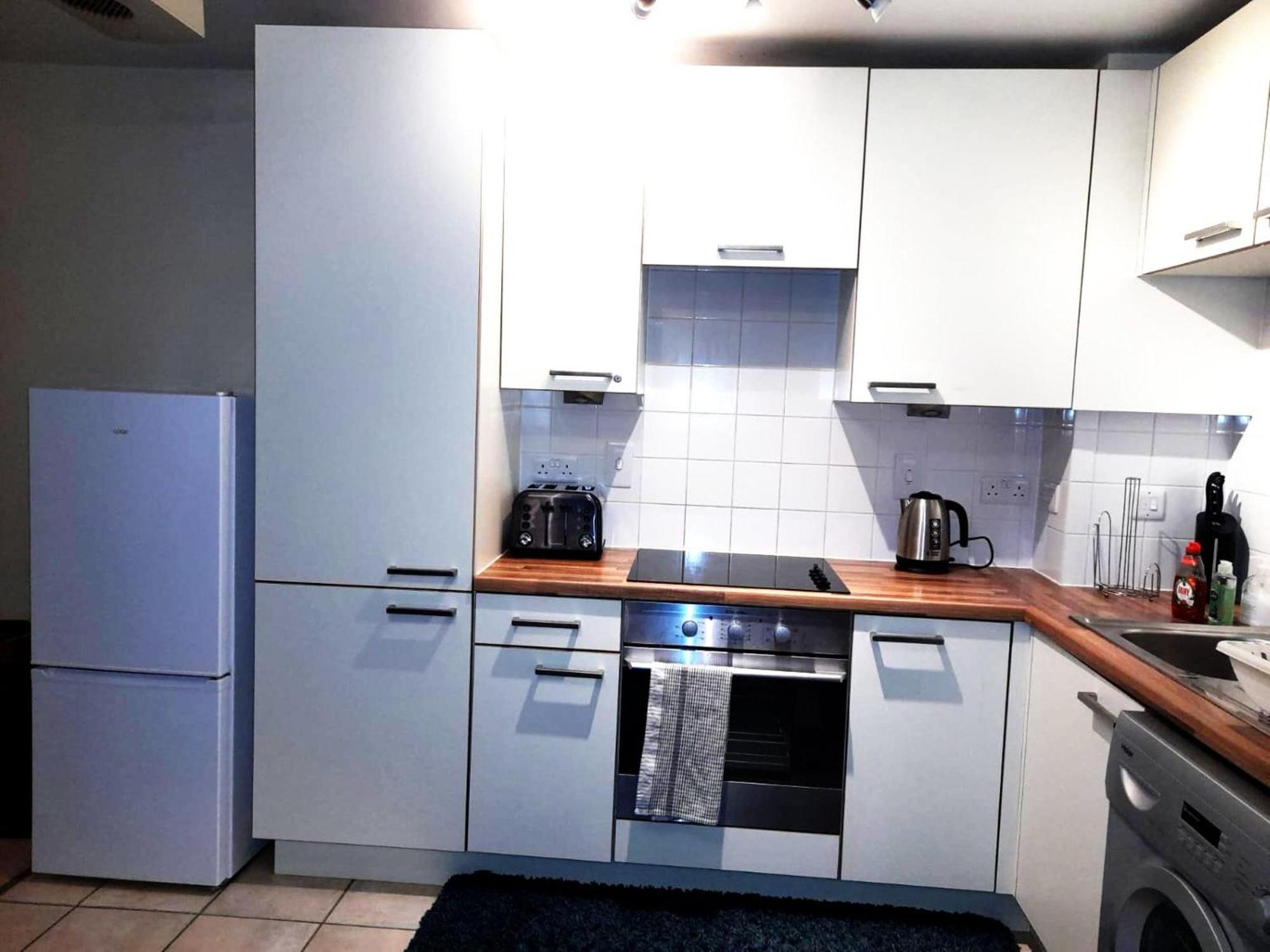 Oxford Apartment: Jericho 2BR with Parking near Transport Exterior photo