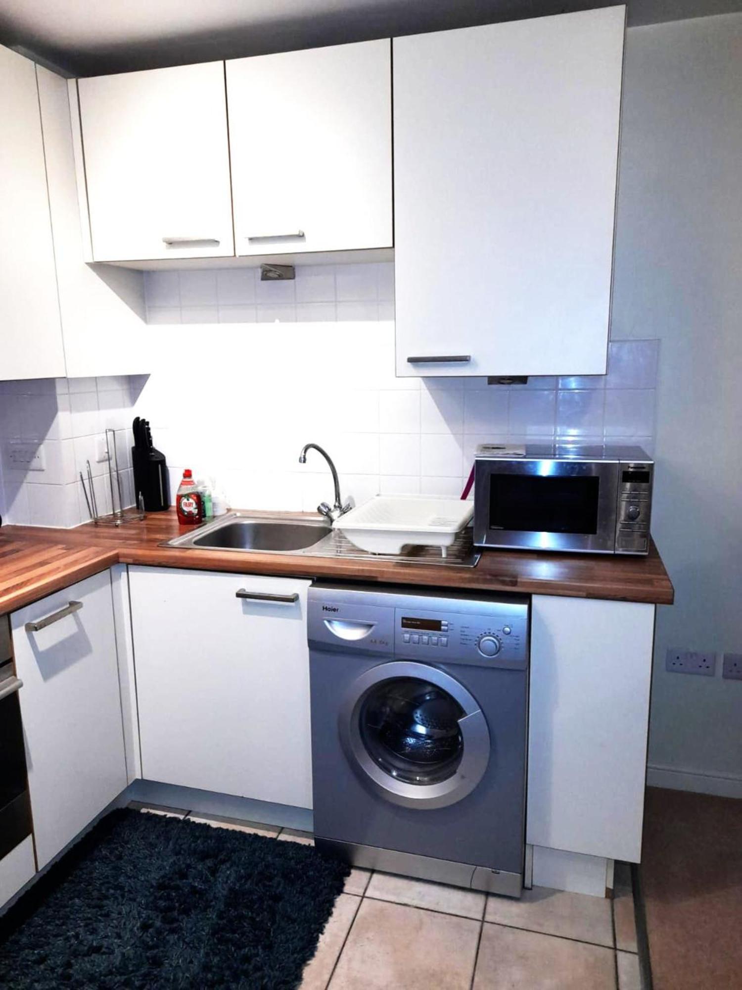 Oxford Apartment: Jericho 2BR with Parking near Transport Exterior photo