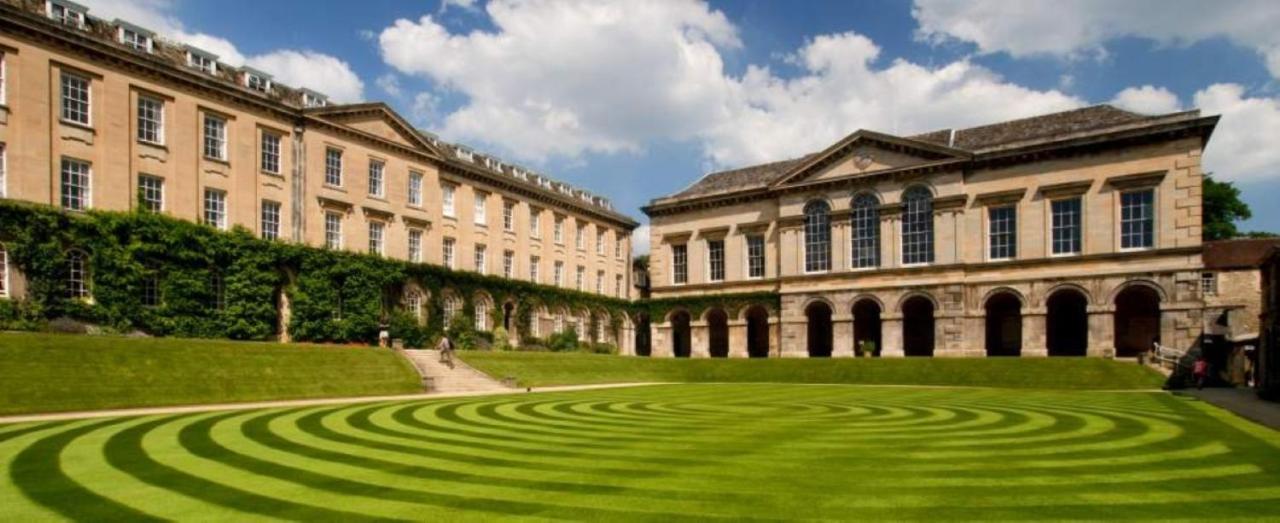 Oxford Apartment: Jericho 2BR with Parking near Transport Exterior photo