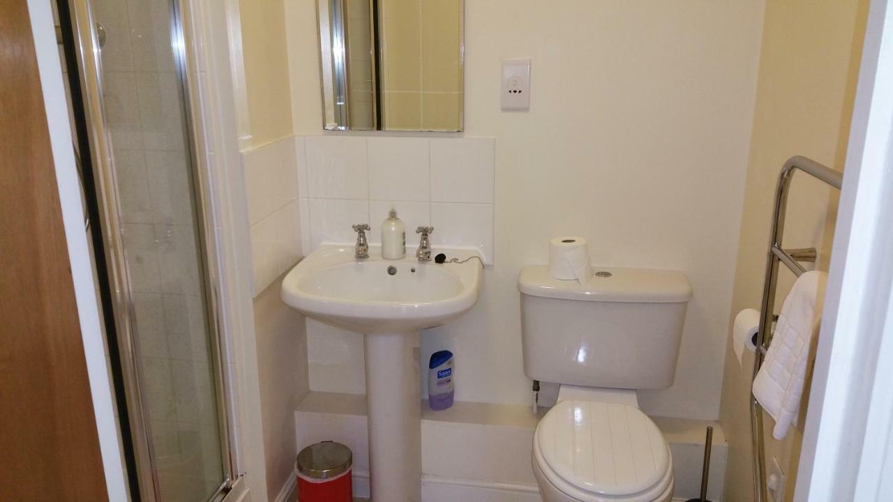 Oxford Apartment: Jericho 2BR with Parking near Transport Exterior photo