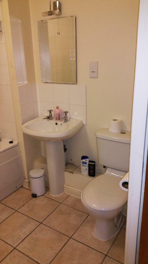 Oxford Apartment: Jericho 2BR with Parking near Transport Exterior photo